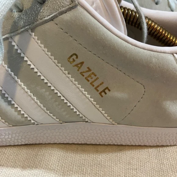 Adidas suede light green Gazelle